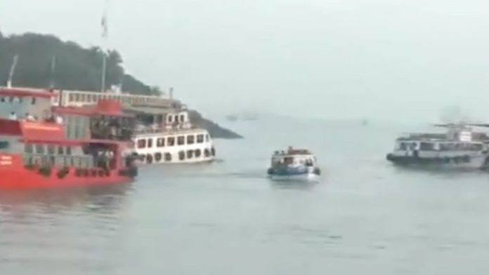 கேட்வே ஆஃப் இந்தியாவிலிருந்து காட்சிகள் | திரை பிடிப்பு | X@ANI