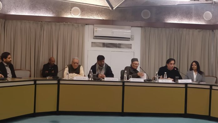 ஐஐசி, டெல்லியில் ராஜ் நேருவின் 'ஐ எம் சிவா' வெளியீட்டு நிகழ்வு | புகைப்படம்: கிருஷ்ணன் முராரி, திபிரிண்ட்