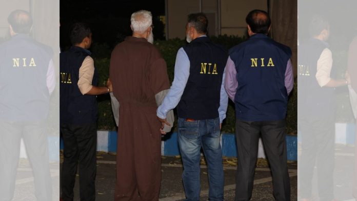 ஏப்ரல் 10 அன்று டெல்லியில் உள்ள பாலம் விமான நிலையத்தில் 26/11 குற்றவாளி தஹாவூர் ராணாவுடன் NIA அதிகாரிகள் | சிறப்பு ஏற்பாட்டின் மூலம்