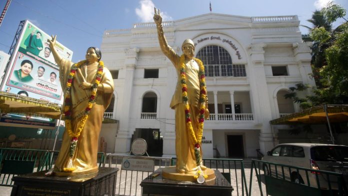 சென்னையில் உள்ள அதிமுக தலைமையகத்தின் பிரதிநிதித்துவ படம் | சாதி கணக்கெடுப்புக்கான 2021 ஆம் ஆண்டு அதிமுகவின் கோரிக்கை அரசியல் தோரணை அல்ல. இது தமிழ்நாட்டின் வளர்ந்து வரும் சமூக யதார்த்தங்களைப் பற்றிய கட்சியின் நீண்டகால புரிதலின் பிரதிபலிப்பாகும் | புகைப்படம்: ANI
