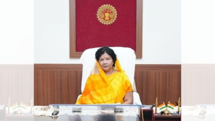 மத்தியப் பிரதேச பொது சுகாதார பொறியியல் அமைச்சரும் மண்டலா சட்டமன்ற உறுப்பினருமான சம்பாதியா உய்கே | X/@சம்பதியா உய்கே