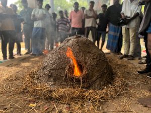 கவின் செல்வகணேஷ் இறுதி ஊர்வலத்தில் | புகைப்படம்: கிரீஷ்மா குதர் | திபிரிண்ட்