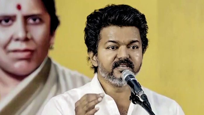 நடிகரும், தமிழக வெற்றிக் கழக (TVK) கட்சியின் நிறுவனருமான விஜய், தொண்டர்களிடம் பேசிய கோப்பு புகைப்படம் | TVK/ANI