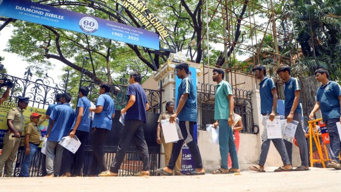 என்.டி.ஏ-வால் நடத்தப்படும் நீட் தேர்வு, இந்தியாவின் மிகப்பெரிய மருத்துவ நுழைவுத் தேர்வாகும் | ஏ.என்.ஐ கோப்புப் படம்