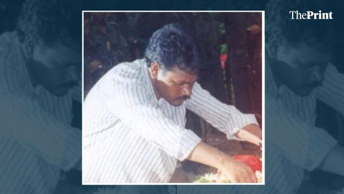 பத்திராம் மஞ்சி, சிபிஐ (மாவோயிஸ்ட்) கட்சியின் உயர்மட்ட முடிவெடுக்கும் அமைப்பான மத்தியக் குழுவின் உறுப்பினராக இருந்தார். | சிறப்பு ஏற்பாட்டின் கீழ்