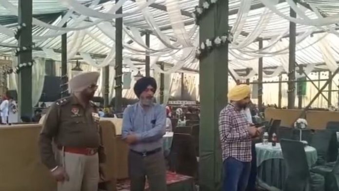 டர்ன் தரனில் துப்பாக்கிச் சூடு நடந்த இடத்தில் பஞ்சாப் காவல்துறை | ANI/ஸ்கிரீன்ஷாட்