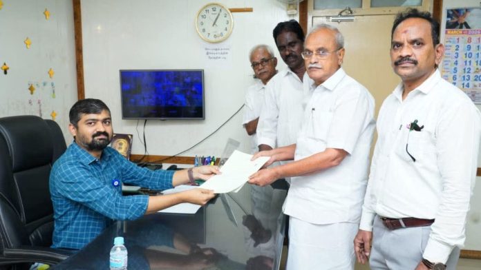 புதுச்சேரி காங்கிரஸ் தலைவர் வி.வைத்திலிங்கம் | X/@AAhmedSpeaks