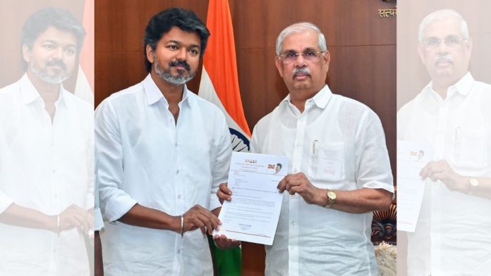 அரசாங்கம் அமைப்பதற்கு உரிமை கோரி, தவெக தலைவர் விஜய் தமிழக ஆளுநர் ராஜேந்திர அர்லேக்கரைச் சந்தித்தார். | ANI