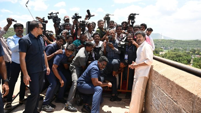 செப்டம்பர் 1-ஆம் தேதி மேட்டூர் அணையில் இருந்து விஜய் முறைப்படி தண்ணீரைத் திறந்து வைத்தார் | X/@CMOTamilnadu