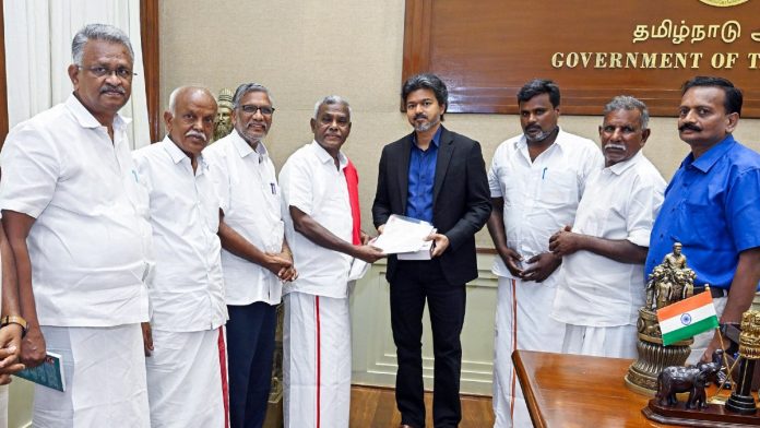 15 ஜூலை 2026 அன்று சென்னையில் தமிழ்நாடு முதல்வர் விஜய்யைச் சந்தித்த, மாநிலச் செயலாளர் பி. சண்முகம் உள்ளிட்ட சிபிஐ(எம்) தமிழ்நாடு தலைவர்களின் கோப்புப் புகைப்படம் | X @CMOTamilnadu