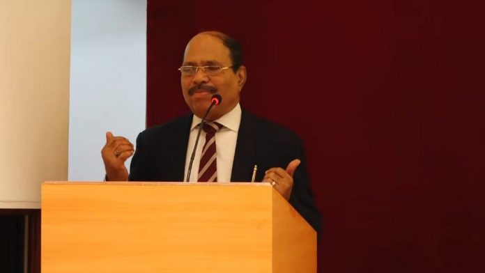ஜெம் கிரானைட்ஸ் நிறுவனத்தின் நிறுவனர் மற்றும் தலைவர் ஆர். வீரமணி போக்சோ (POCSO) வழக்கில் கைது செய்யப்பட்டுள்ளார் | YouTube screengrab/@Makkal Kural TV